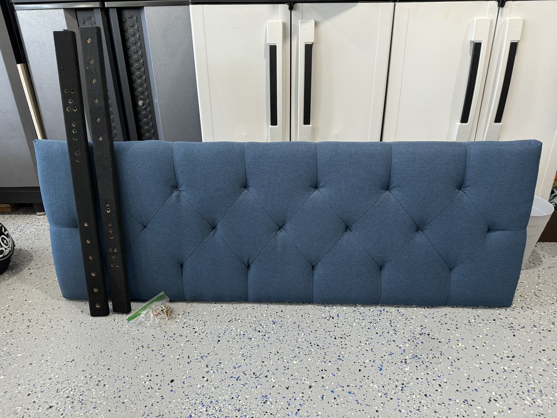 Full Size Headboard With Removable Legs