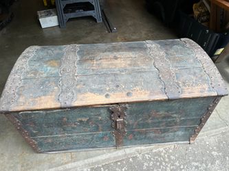 Norwegian Dome Chest