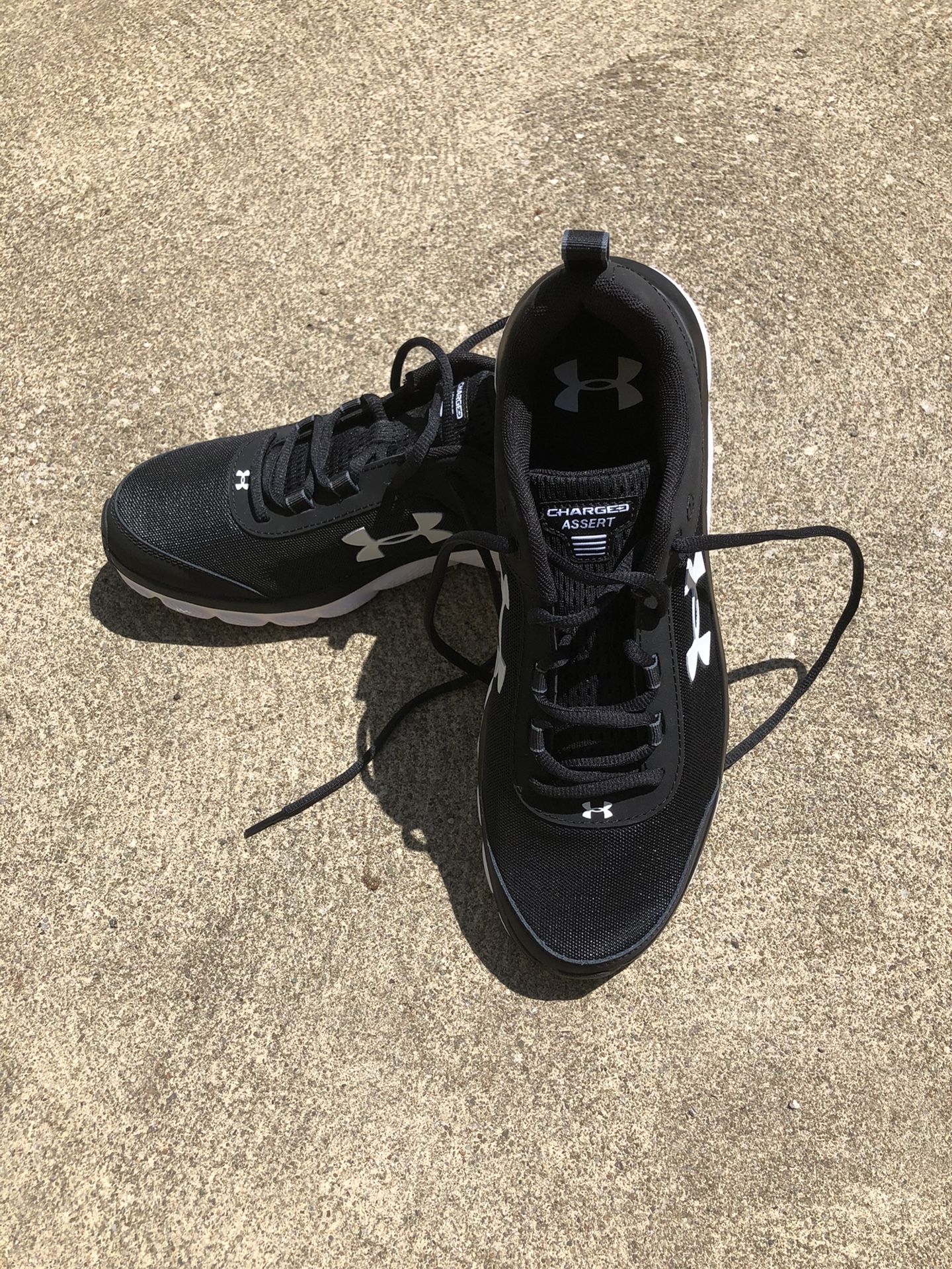 Men’s 10.5 Never Worn