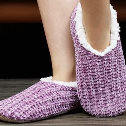 NWT Ladie's Sheepskin Soft Solid Color Cozy Knitted Slipper Socks Booties Sz 7-8