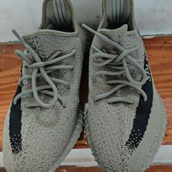 yeezy boost 350 v2 granite grey size 10