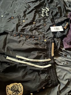 saint vanity set