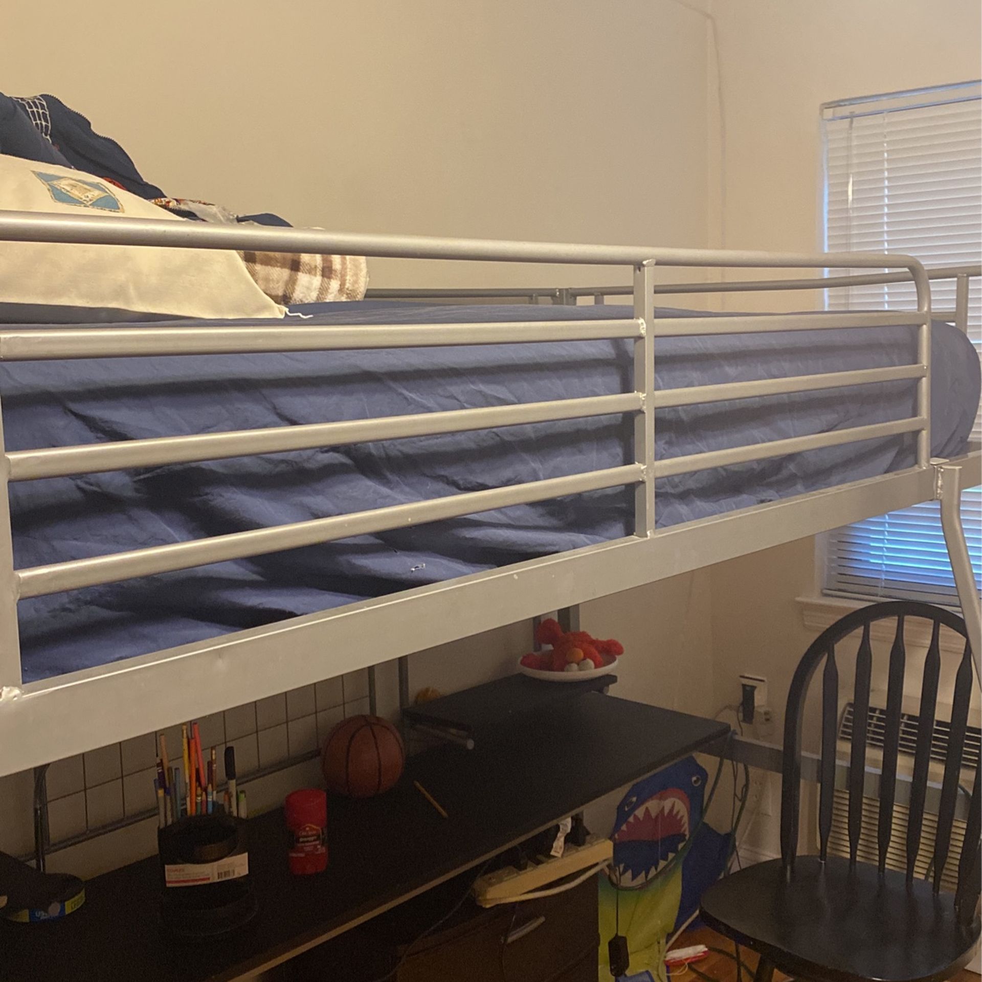 2 Bunk/ Desk Beds In Excellent Condition 