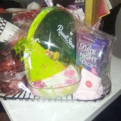 Dubai Valentine-Date night Dice Game, Candle&Choc