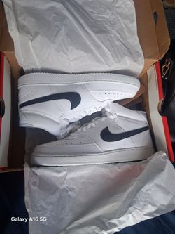 Mens Nike  Sneakers White and Black