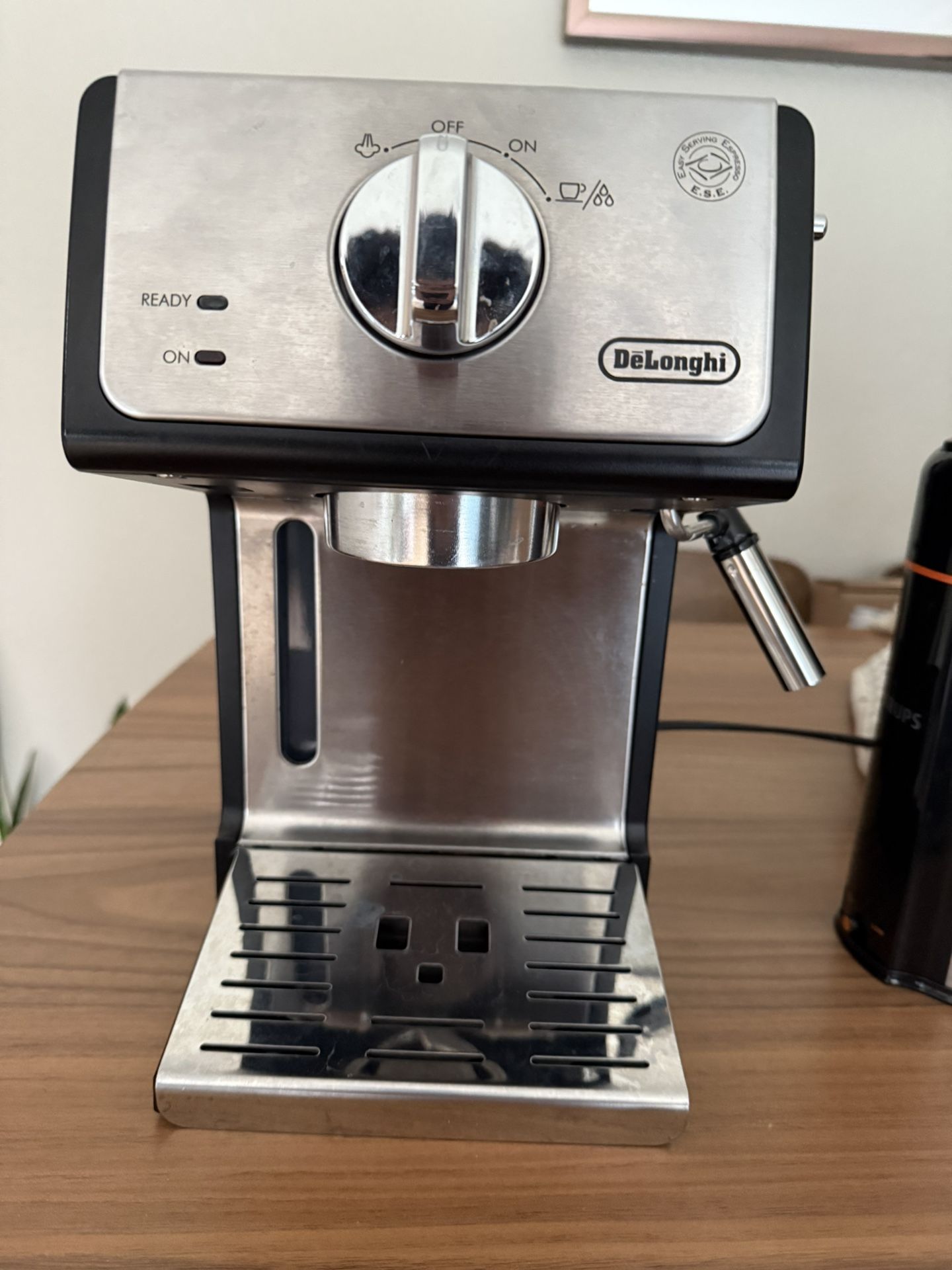 De’Longhi Espresso machine