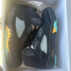New Jordan 5’s Aqua Size 9.5!