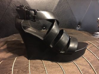 Women's shoes