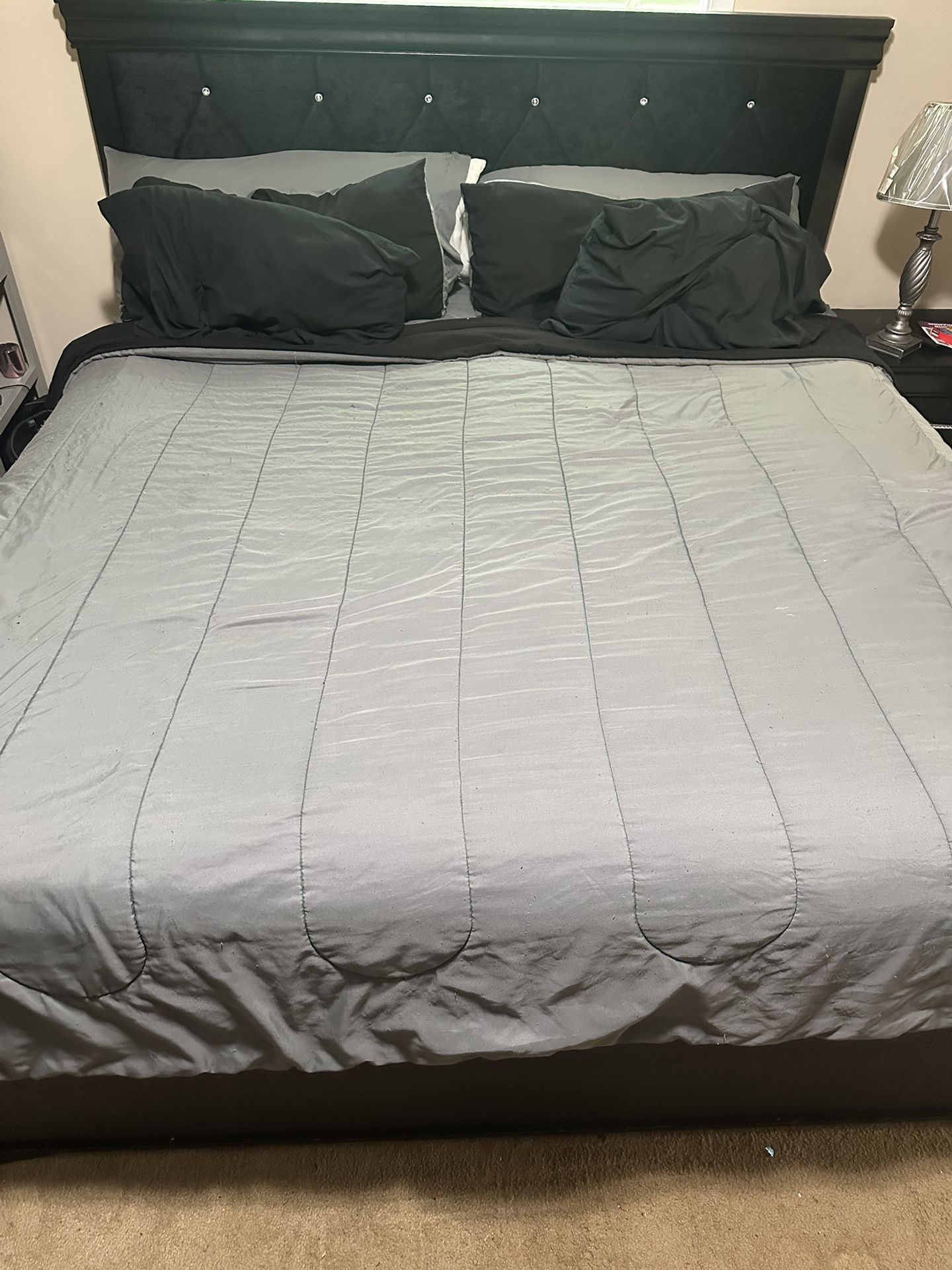 4-piece Bedroom King