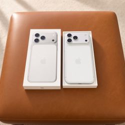 Brand New Sealed iPhone 17 Pro Max 256GB Silver Factory Unlocked