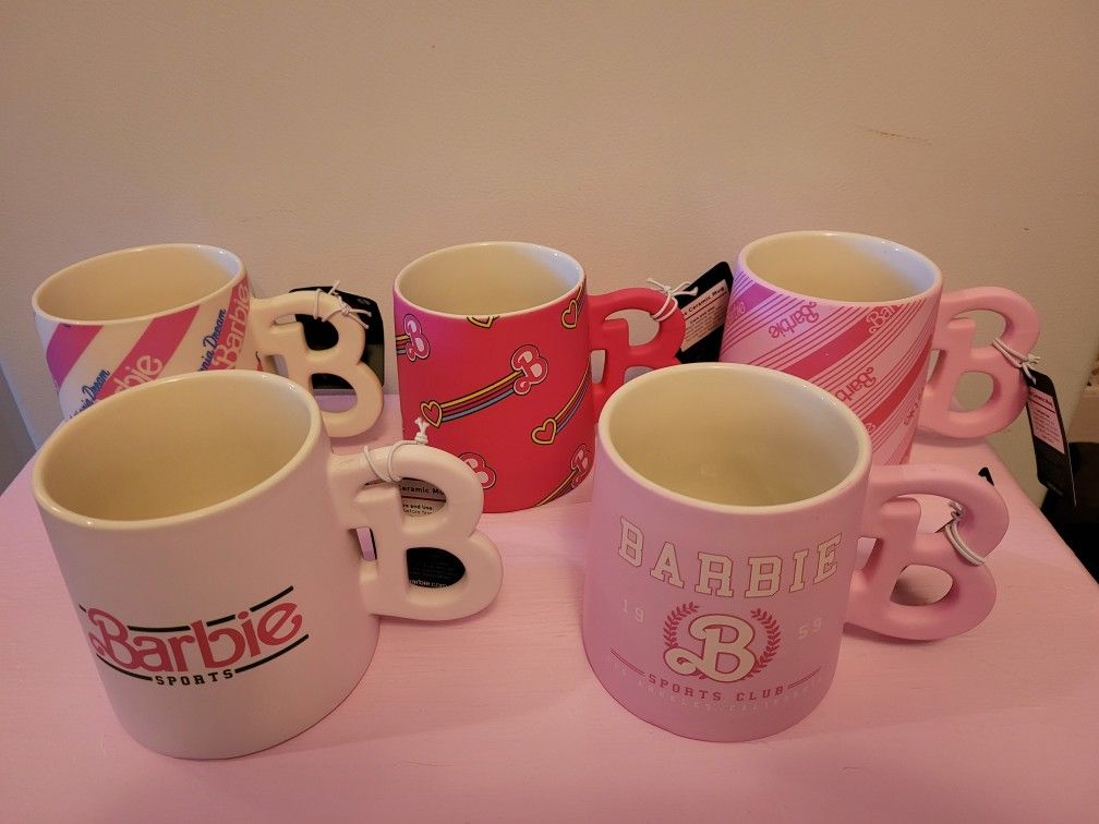 Barbie Ceramic Mug Set 21 Oz.