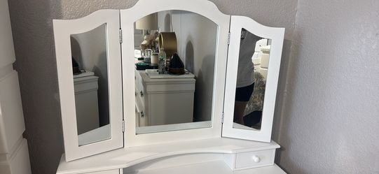 Vanity