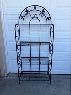Metal outdoor shelf