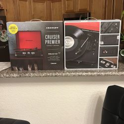 Cruiser Premier Portable Turntables