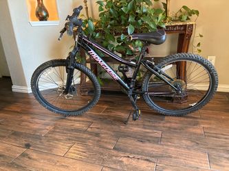 MONGOOSE TIRE 24….ready to ride..just seat Issue