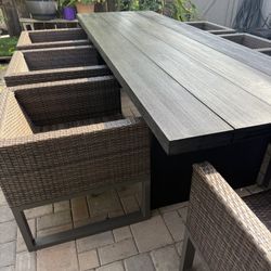 Wood table with 8 chairs 