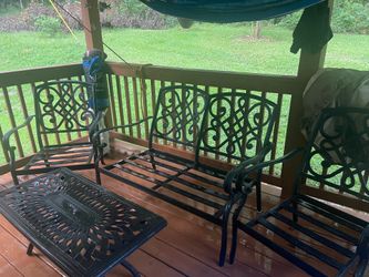 Beautiful outside garden table 2 chairs included