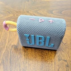 JBL Go 3 - Portable Bluetooth Speaker, Built-in Battery, Waterproof and Dustproof. Good Condition. 