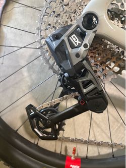 SRAM derailer