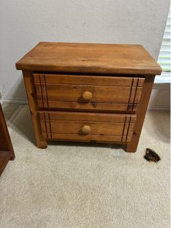 Wooden Nighstand woth Drawers