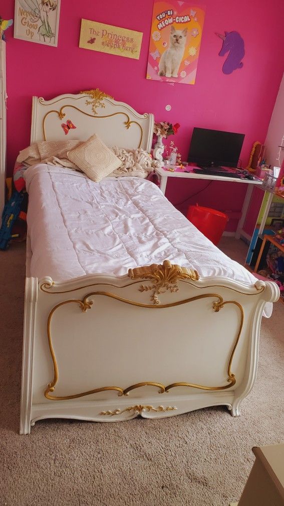 Princess bed And Book Stand 