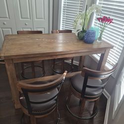 Table and 6 chairs