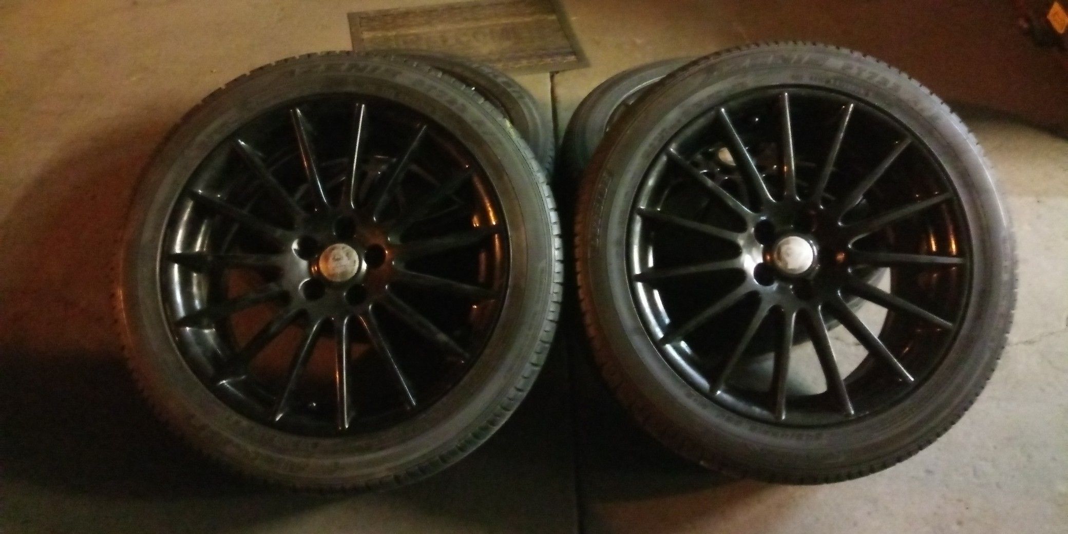 SET DE RINES 18" CON LLANTAS PARA TOYOTA CAMRY , NISSAN ALTIMA O MAXIMA