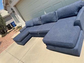 Sectional sofa couch