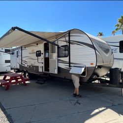 2017 Forrest River Wildwood 35ft Bunkroom