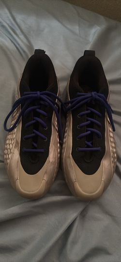 Anthony Edward’s basketball shoes