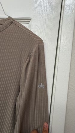 2 ALO Ribbed Sea Coast Long Sleeve Tops – Size L