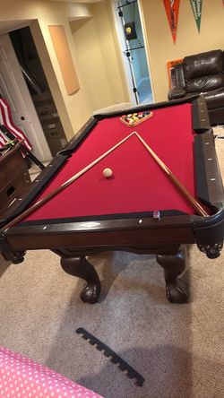 7’ Brunswick pool table