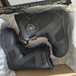 Kids Ride Snowboard Boots NIB