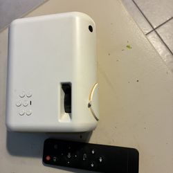 Mini Projector With Remote 