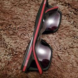 BRAND NEW G  SUNGLASSES 