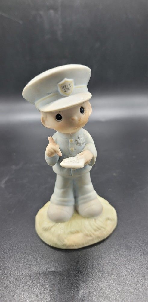 Precious Moments Collectibles It Is Better To Give Than Receive #12297