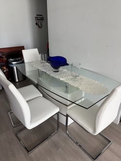 Dining room set
