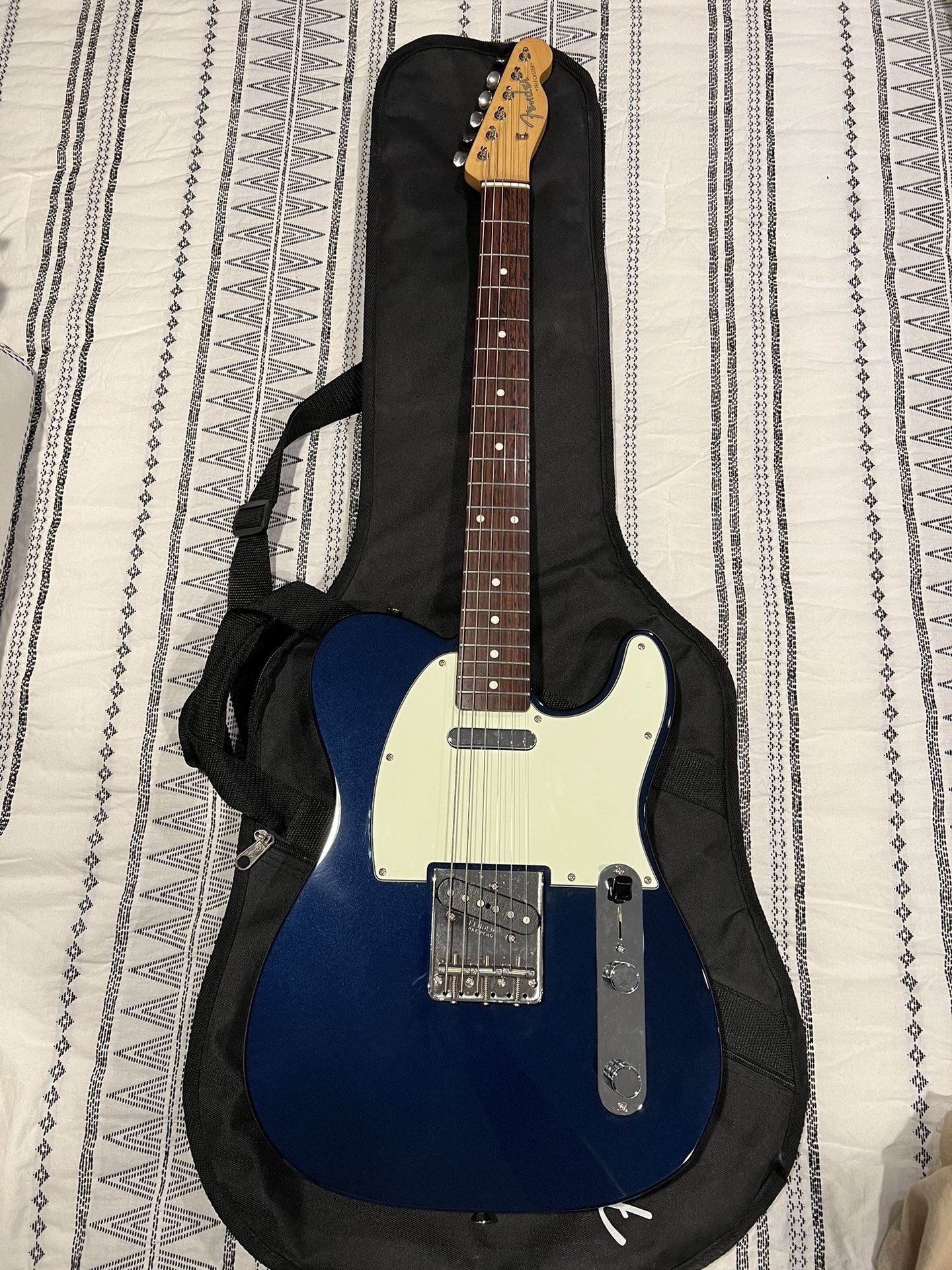 Made in Japan Hybrid 60s Telecaster Midnight Blue
