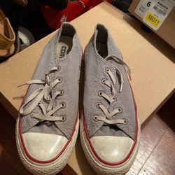 Womens Converse  Size 6