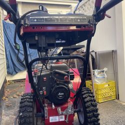 Craftsman 28 Inch 272cc Two Stage Gas Snow Blower 