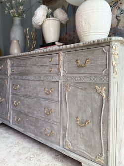 Sideboard