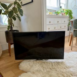 Samsung 40” 4K Uhd  6– Series Smart TV