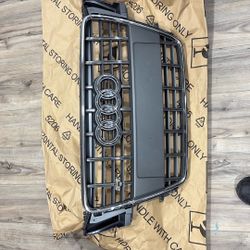 Audi A4  Grill 