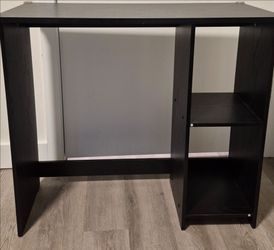 💻 Home Office Desk – Like New!