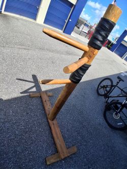 Wing chun dummy