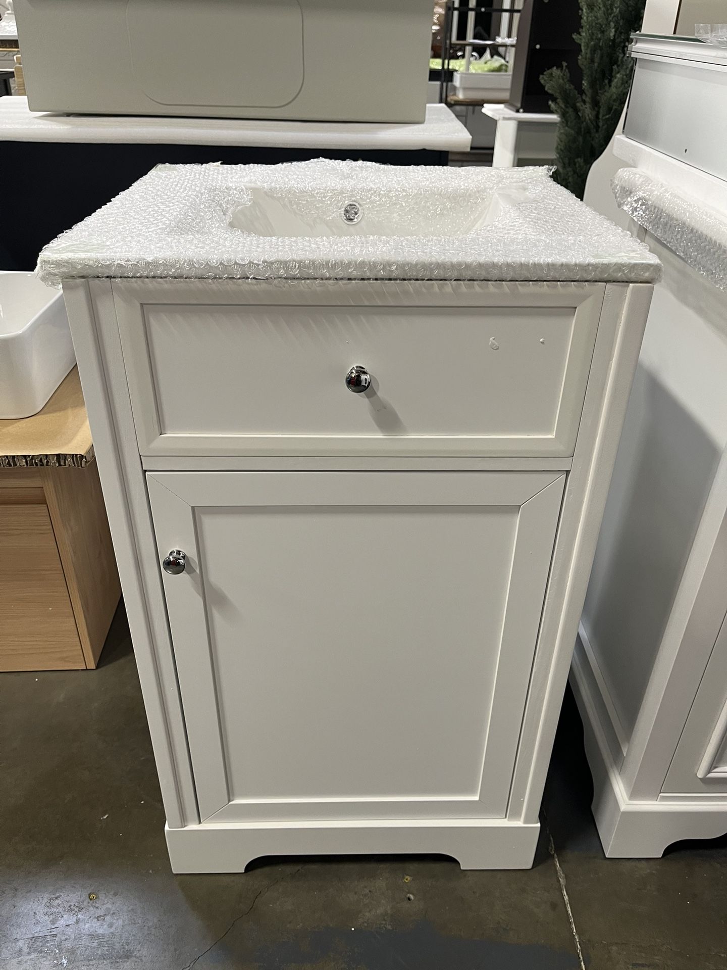 New Assembled. 20 Inch Bathroom Vanity With Sink,