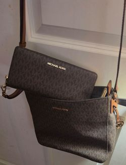 Michael Kors bag and wallet
