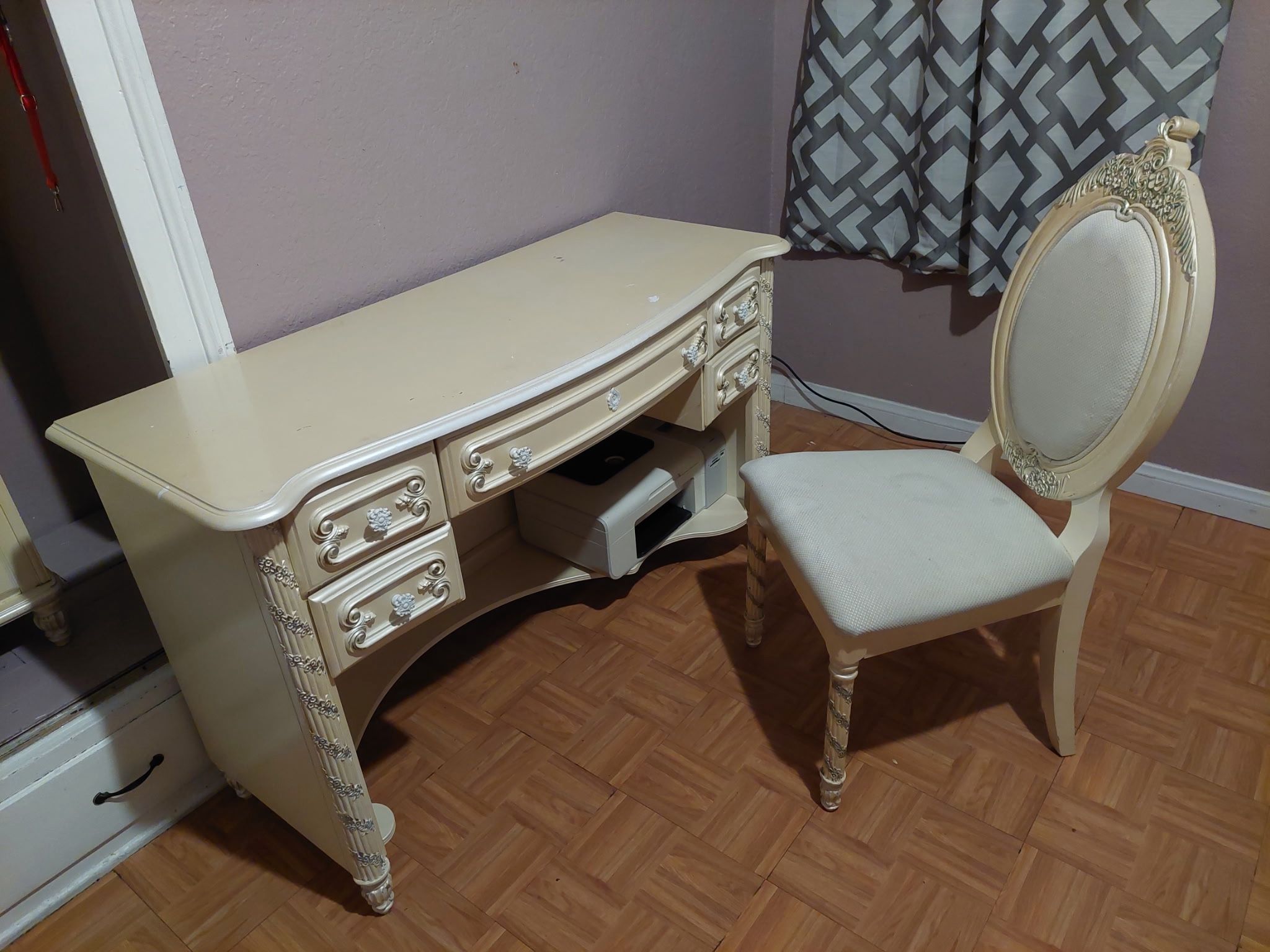 Desk Escritorio