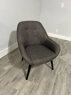 LOOK!!!!! Wide arm/seat Accent Chair