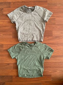 Lululemon cropped tops size 4 in great conditions both for $30